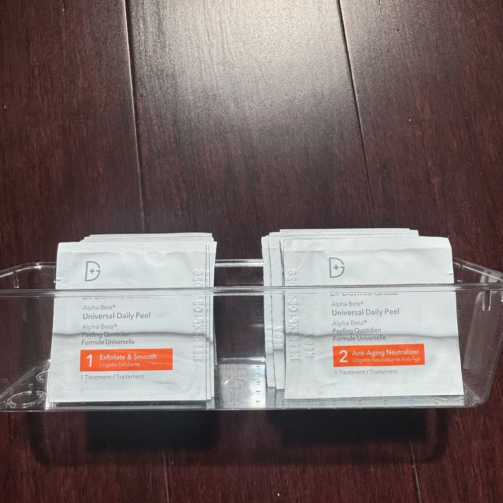 Dr. Dennis Gross Universal Daily Peel Packets - White with Orange Accent - Picture 3 of 4